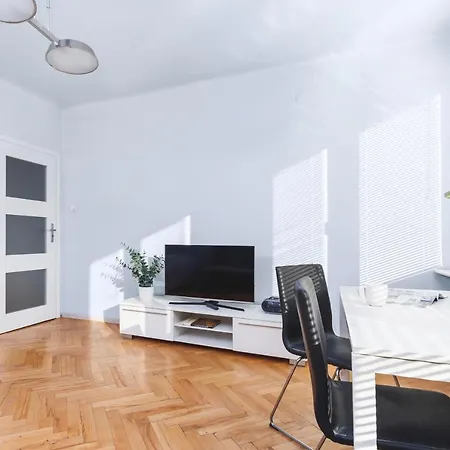 Studio Mogilska By Renters Apartment Krakow